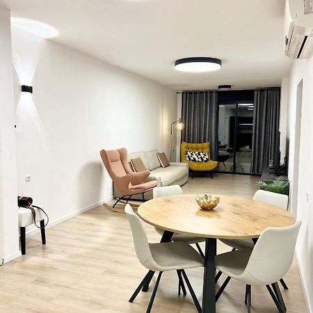 Bat Yam Apartment Exterior photo