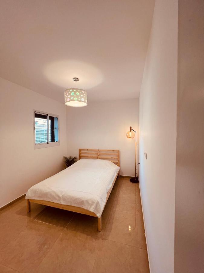 Bat Yam Apartment Exterior photo